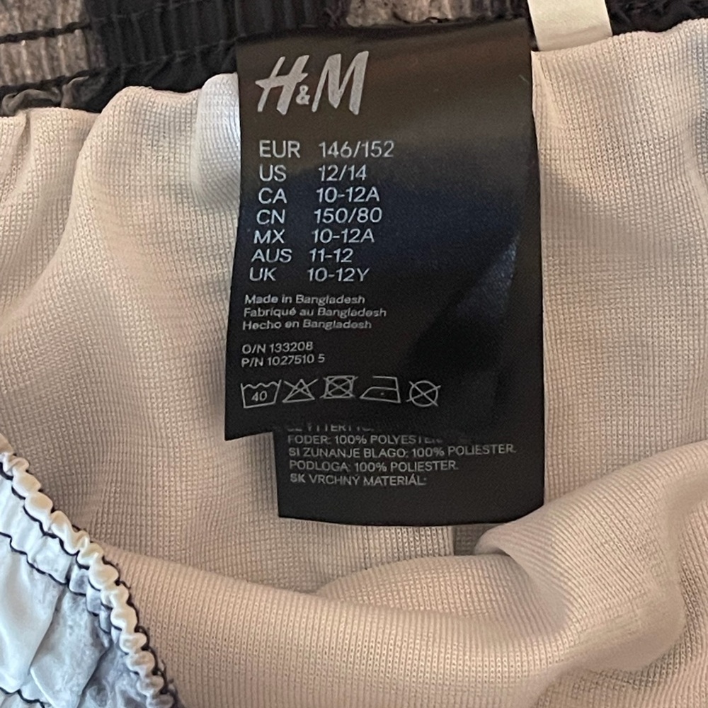 H&M Kids Tie Dye Swim Trunks Black White Boys Size 12–14 Drawstring Shorts - Picture 3 of 6